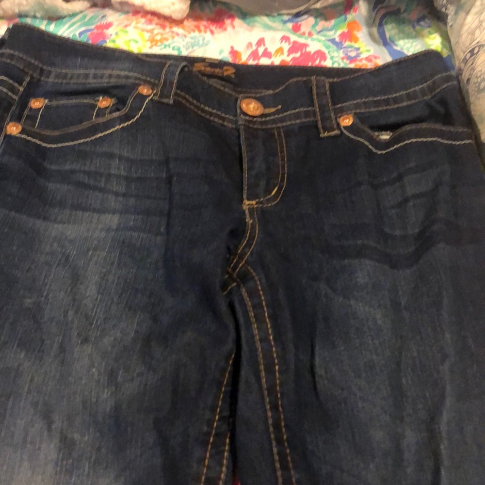 Seven7 brand new distressed jeans size 12